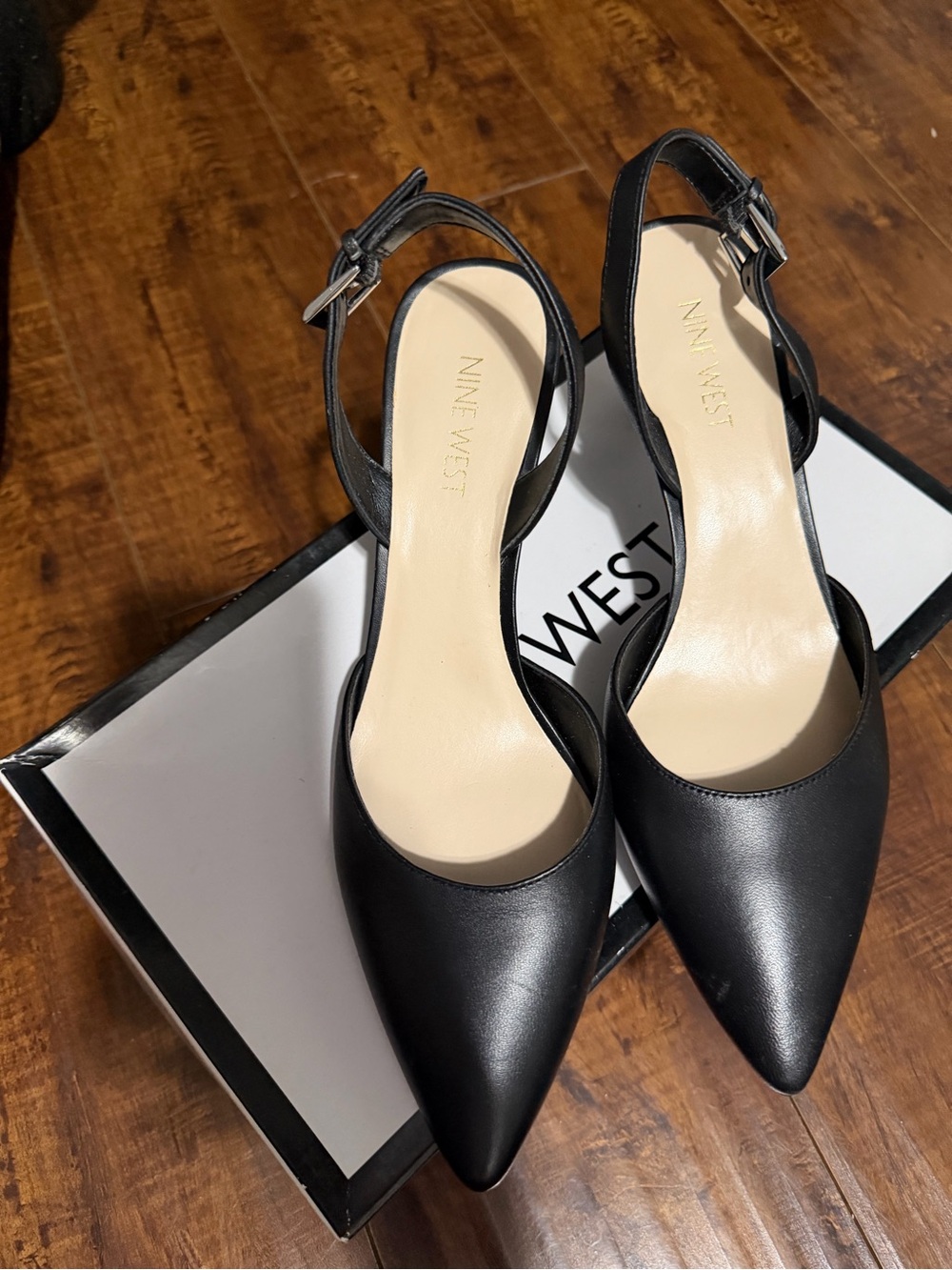 Nine West Black Pointed-Toe Slingback Pumps